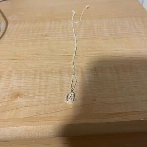 Elegant Silver Pendant Necklace